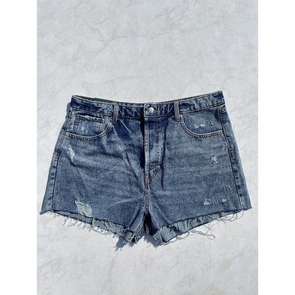WILD FABLE HIGHEST RISE CUTOFF BLUE DENIM SHORTS FRAYED HEM DISTRESSED SZ 16 NWT - Picture 2 of 8